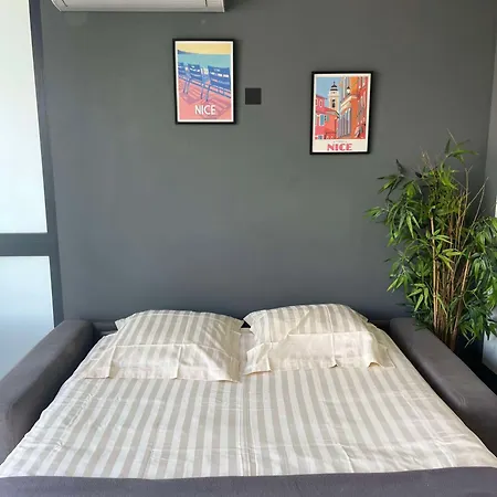 Studio Neuf Dans Le Quartier Gambetta *